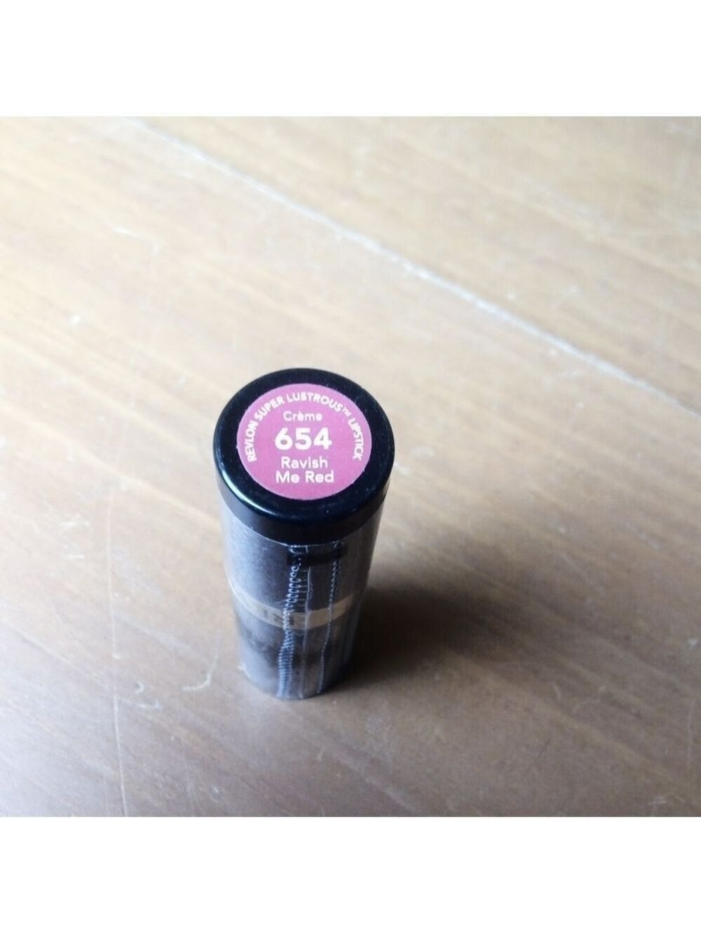 Revlon Super Lustrous Lipstick in Ravish Me Red 654 - Picture 3 of 3